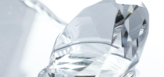 The diamonds in your jewelry should last forever. We’re here to help that happen.
